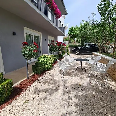 Apartment Apartman Paula Imotski