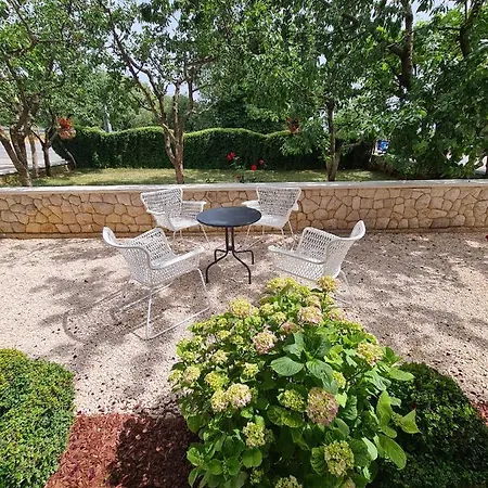 Apartman Paula Imotski *